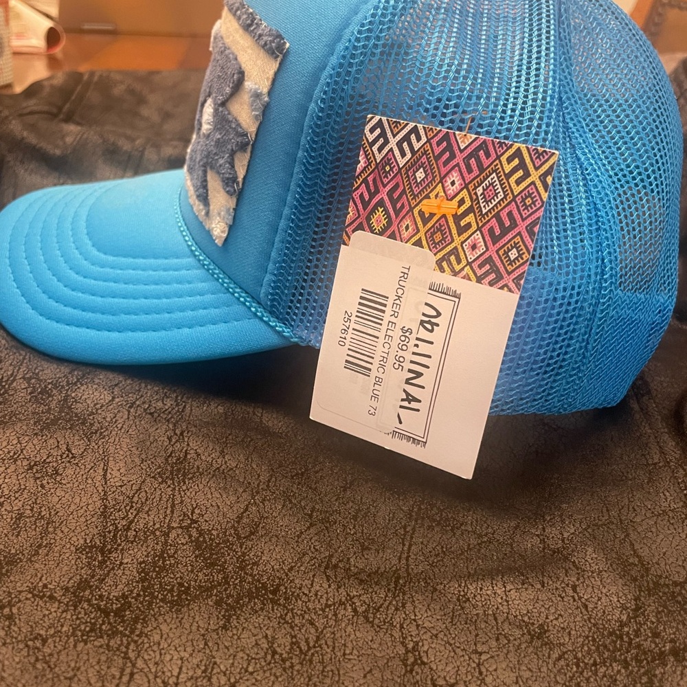 NWT Kilim trucker hat - blue - Picture 2 of 5